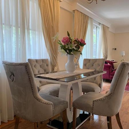 Lovely 3 Bedroom Apartment London Eksteriør billede