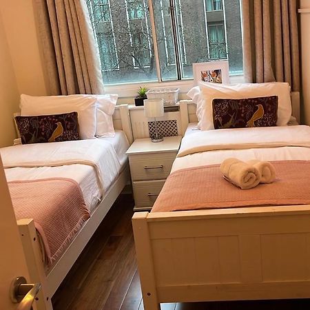 Lovely 3 Bedroom Apartment London Eksteriør billede