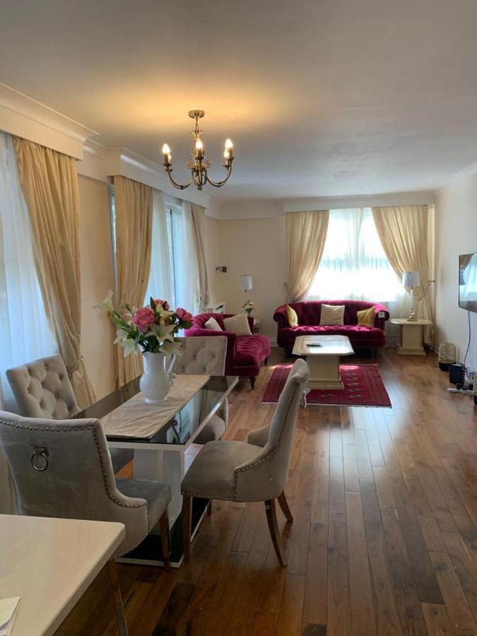 Lovely 3 Bedroom Apartment London Eksteriør billede