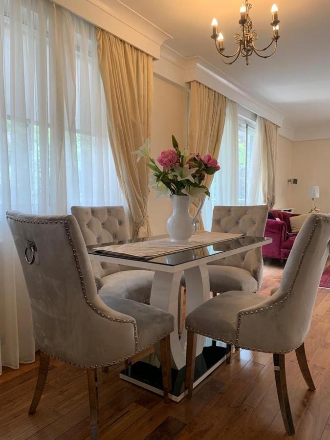 Lovely 3 Bedroom Apartment London Eksteriør billede