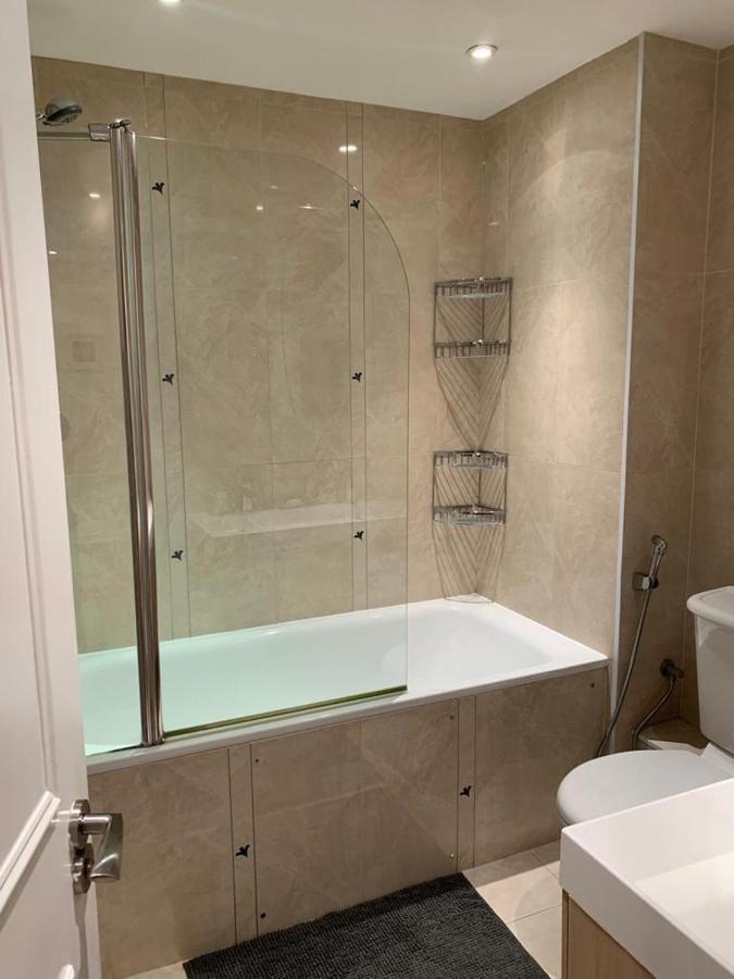 Lovely 3 Bedroom Apartment London Eksteriør billede